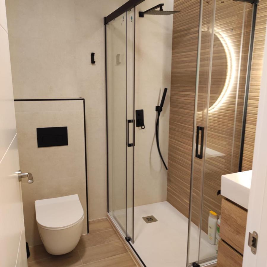 Av. Asturias Apartamento Madrid Exterior photo